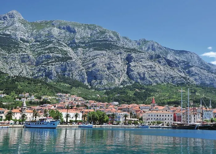 Cozy In With Wifi Apartment Makarska